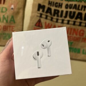 AirPod pro 3s